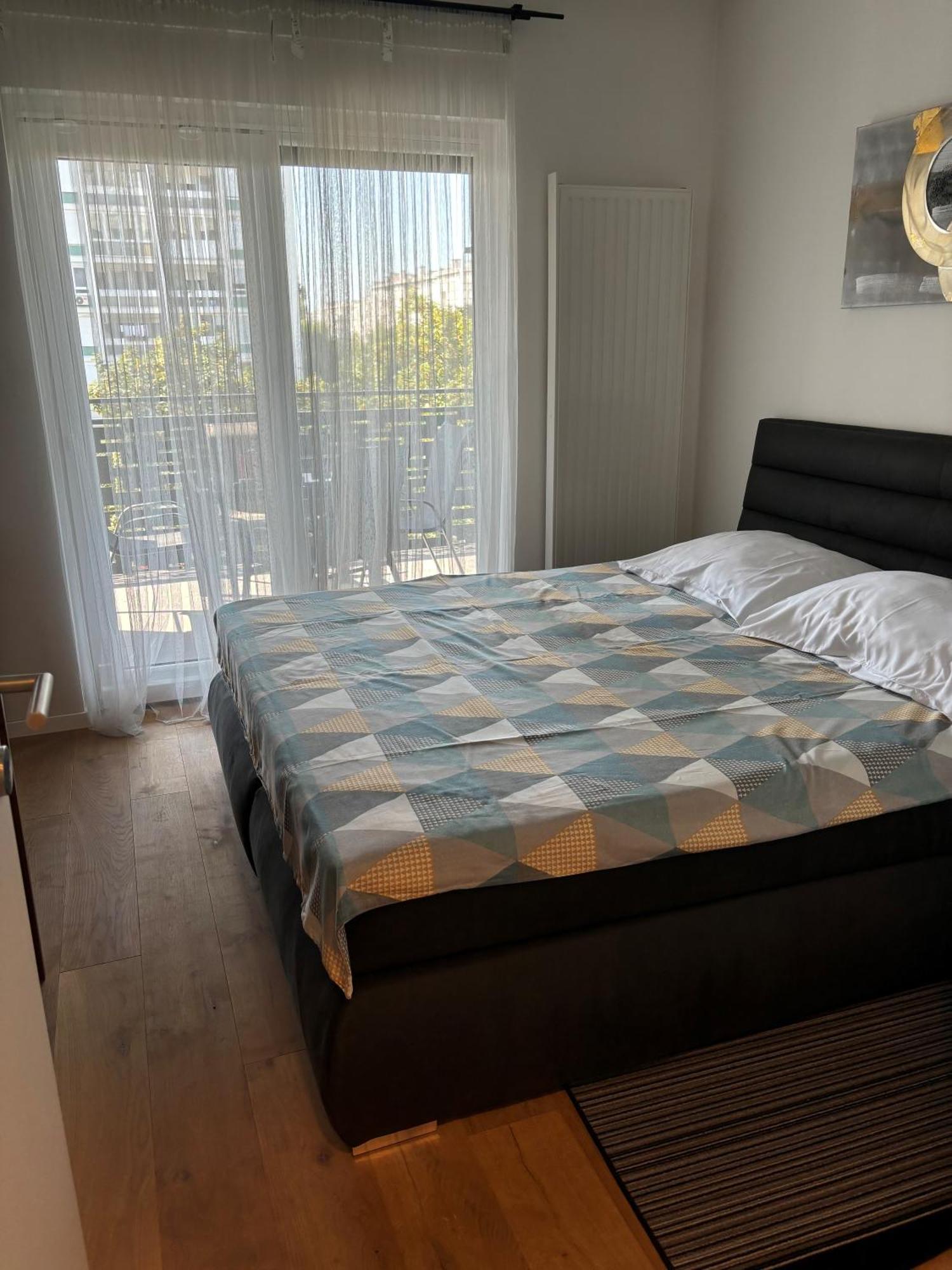 City East Apartment Zagreb With Private Parking エクステリア 写真