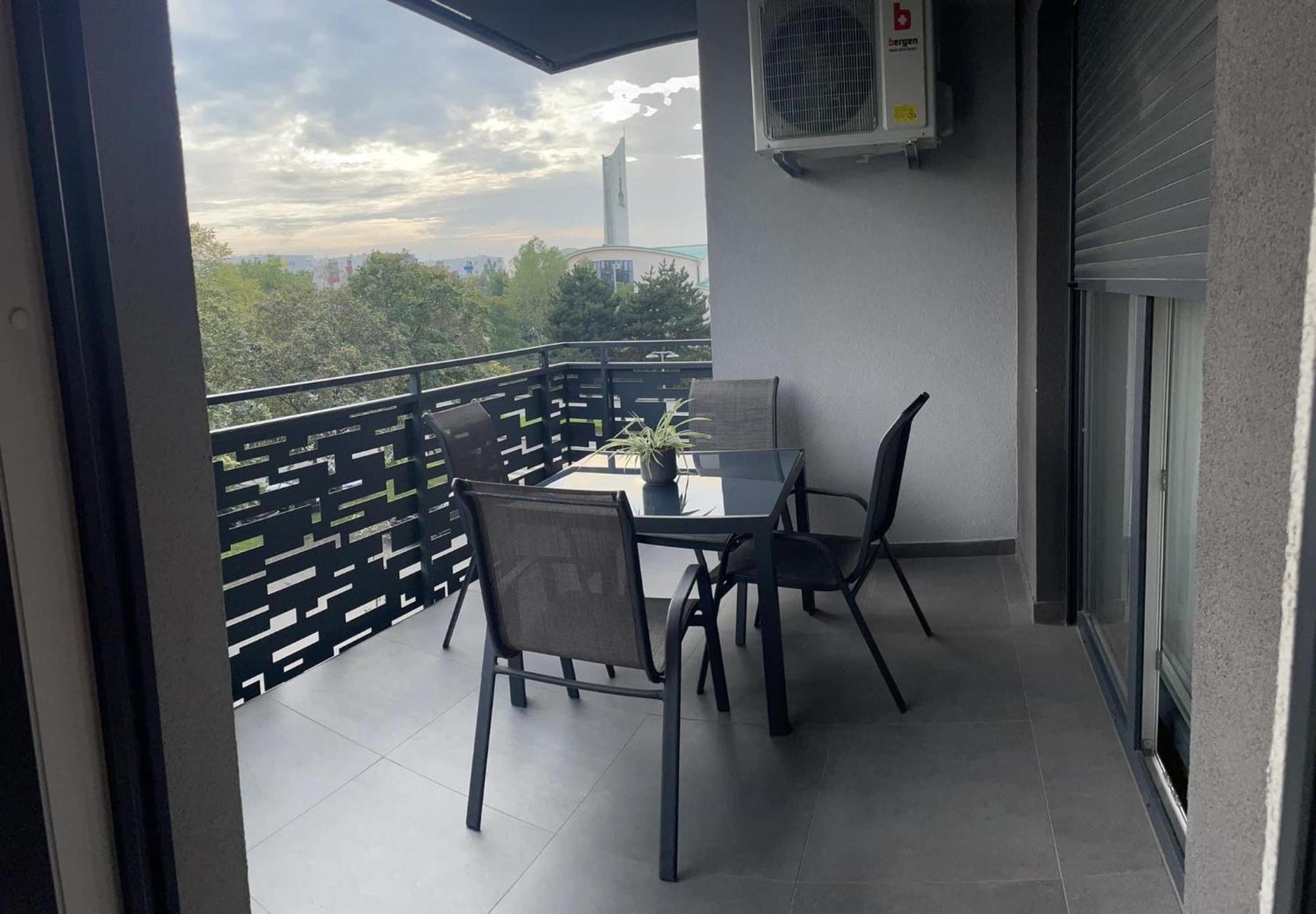 City East Apartment Zagreb With Private Parking エクステリア 写真